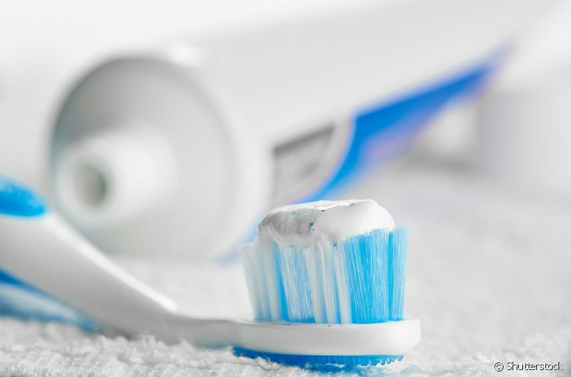 A utilidade dos cremes dentais não esta restrita apenas à higiene bucal, conheça as principais vantagens de utilizar esse produto 