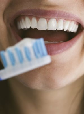 Cremes dentais que regeneram os dentes: conheça essa tecnologia odontológica