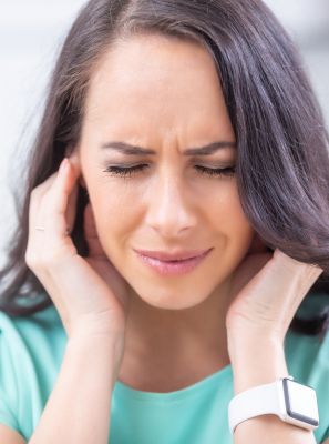 ATM e dor de ouvido: veja como a DTM pode causar esse problema e qual é o melhor tratamento